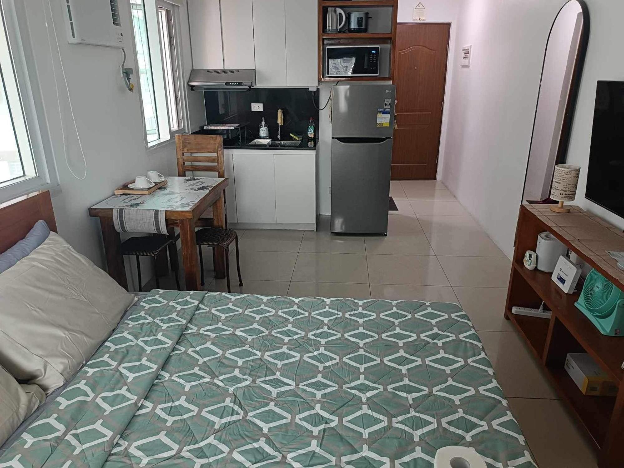 Avery Condo Suite At The Beacon Makati Makati City Exterior foto